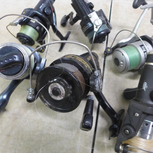 5105 - A quantity of assorted fishing reels