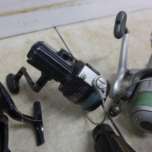 5105 - A quantity of assorted fishing reels