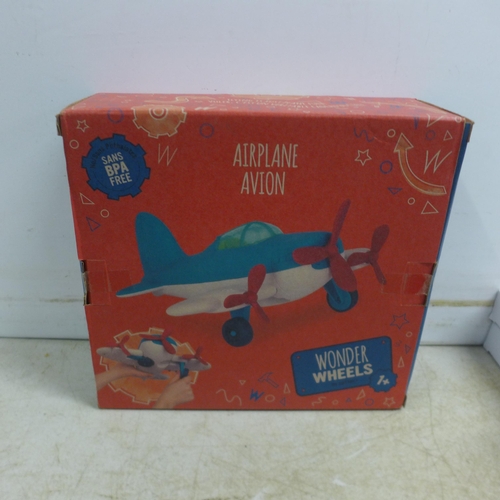 5116 - 3 Smartcard writing boards (Learning Tablets) plus 2 Wonder Wheels Airplanes, all unused