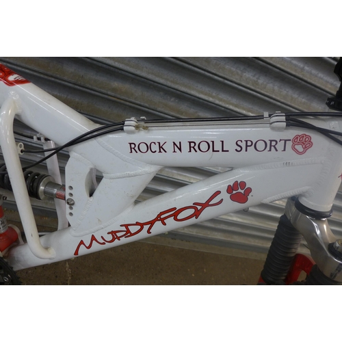 5176 - A Muddyfox Rock and Roll Sport, full suspension mountain bike