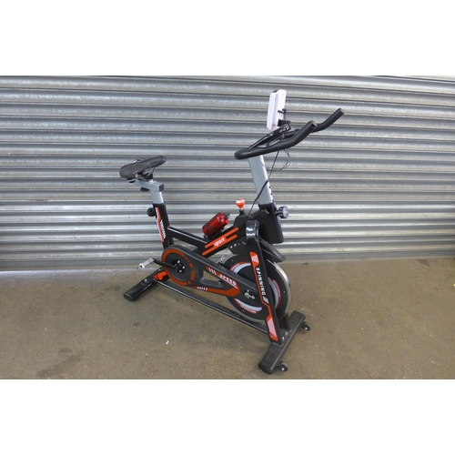 5219 - A spin bike with cool x senium gel padded seat