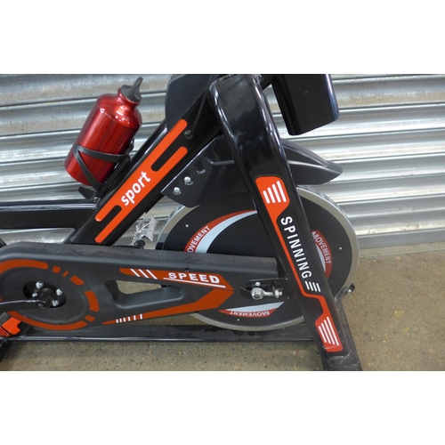 5219 - A spin bike with cool x senium gel padded seat