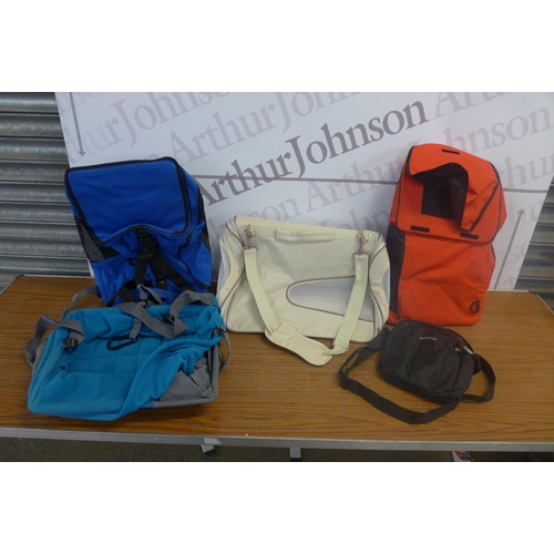 5299 - A quantity of various travel bags including American Tourister