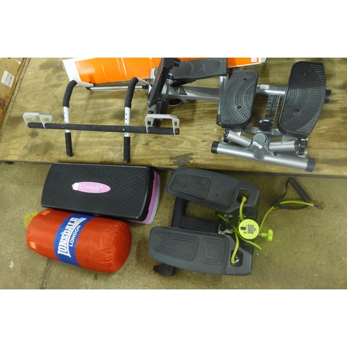 5334 - A quantity of exercise equipment including a Body Sculpture BS1370 twist stepper, a Body Coach HD90 ... 