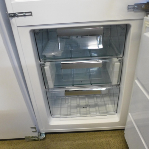 4023 - AEG 60/40 Fridge Freezer (Frost Free) ,original RRP £790.83 + Vat *This lot is subject to Vat