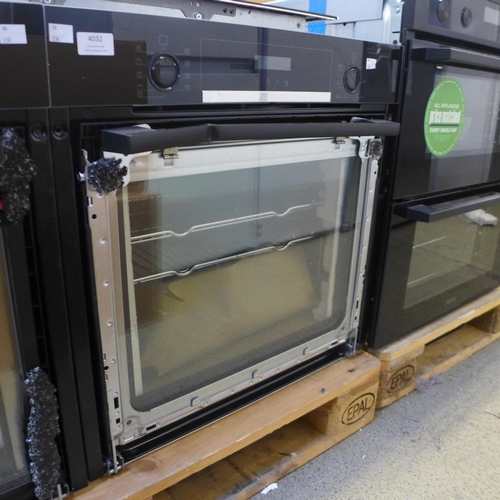 4032 - Bosch Series 4 Single Pyrolytic Oven ,original RRP £515.84 + Vat (Damaged) *This lot is subject to V... 