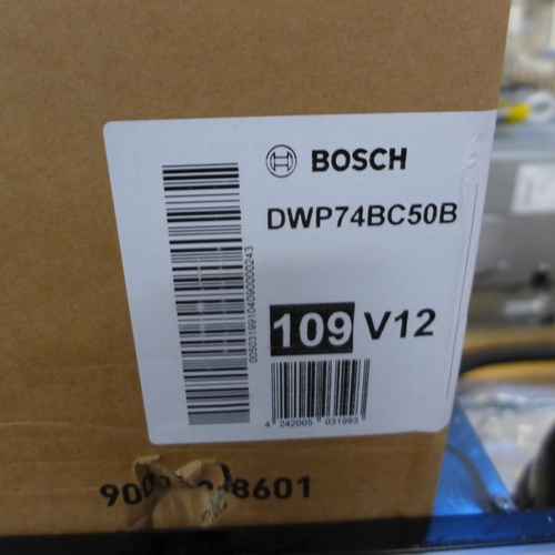 4062 - Bosch Pyramid Chimney Hood ,original RRP £213.33 + Vat  *This lot is subject to Vat