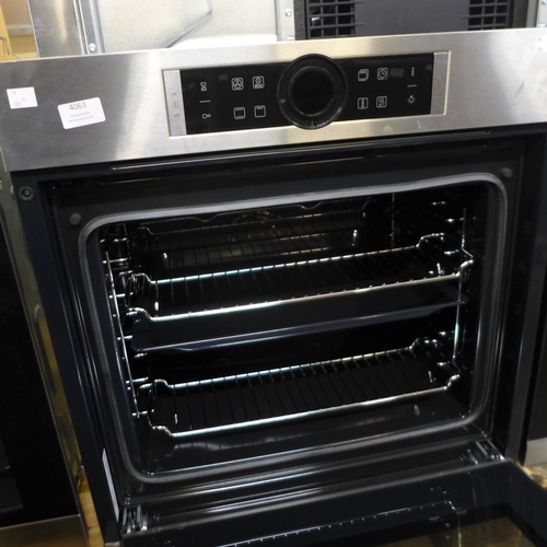 4063 - Bosch Series 8 Multifunction Oven ,original RRP £732.5 + Vat (Transit damage) *This lot is subject t... 