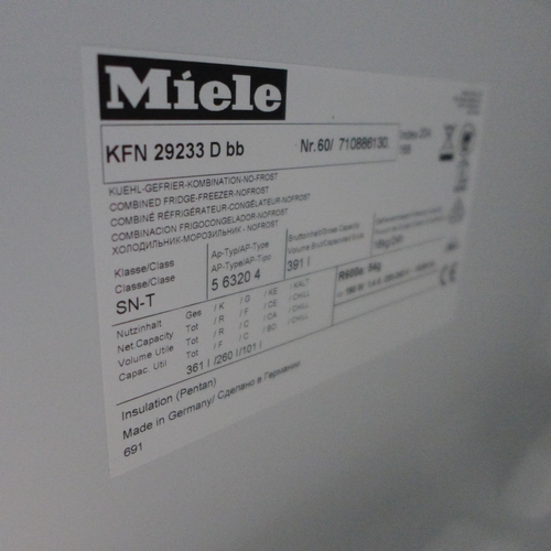 4071 - Miele 60/40 chalkboard freestanding Fridge Freezer (Broken bottom glass door / Transit damage), orig... 