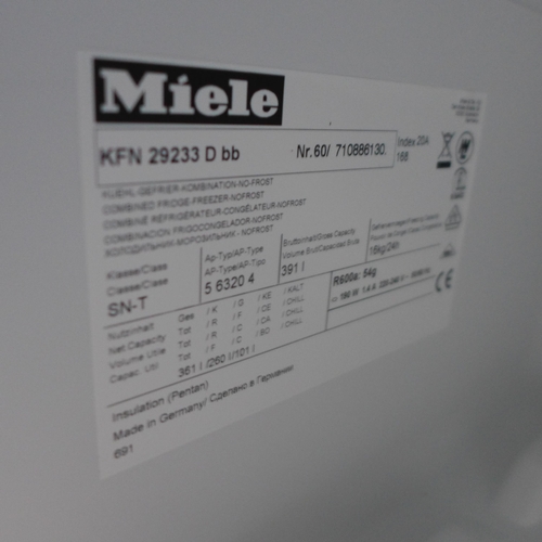 4071 - Miele 60/40 chalkboard freestanding Fridge Freezer (Broken bottom glass door / Transit damage), orig... 