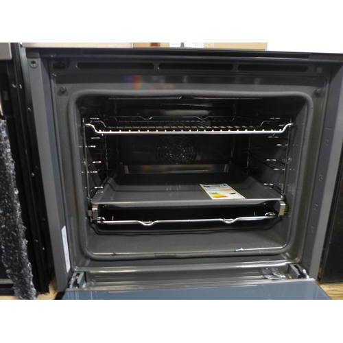 4086 - Bosch Pyrolytic Single Oven ,original RRP £565.84 + Vat  *This lot is subject to Vat