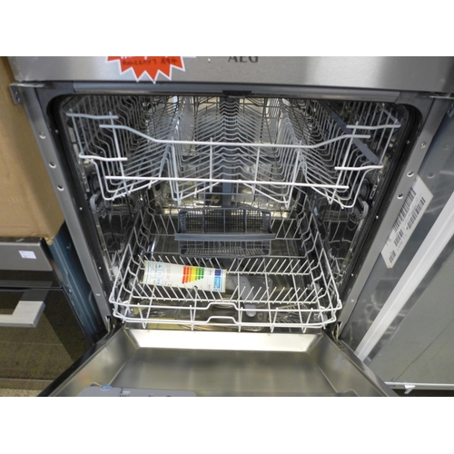 4223 - CDA dishwasher ,original RRP £400 + Vat *This lot is subject to Vat