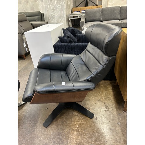 3164 - Kuka Karma Black Leather Manual Reclining Swivel Chair With Foot Rest, Original RRP £583.33 + Vat (4... 