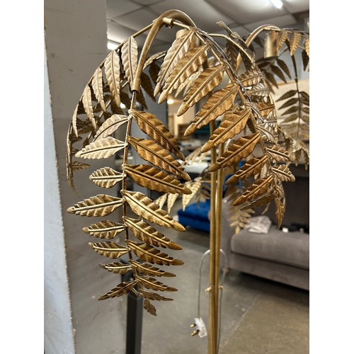 3192 - A gold floor standing palm tree lamp