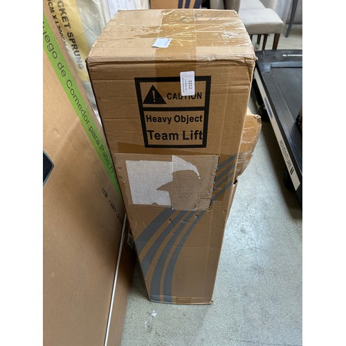 3212 - A single mattress (Boxed)