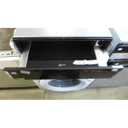 4124 - Neff N90 Warming Drawer ,original RRP £407.5 + Vat *This lot is subject to Vat