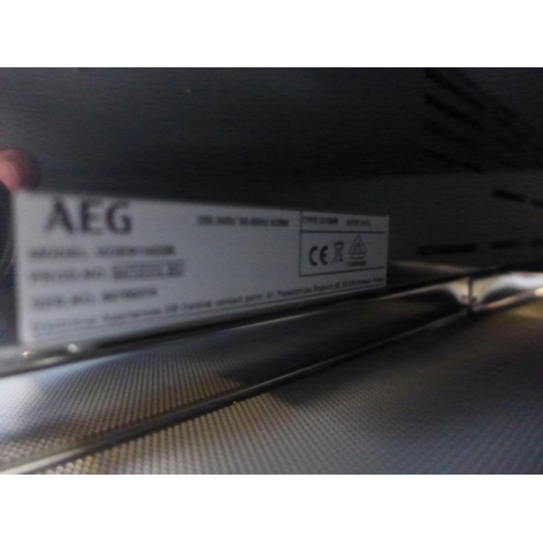 4137 - AEG Blackline Warming Drawer ,original RRP £445.84 + Vat  *This lot is subject to Vat