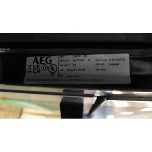 4180 - AEG Built Under Double Oven ,original RRP £832.5 + Vat *This lot is subject to Vat