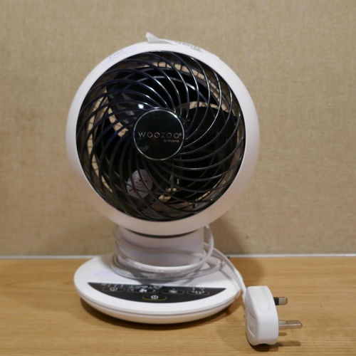 6189 - Meaco Air Circulator and a Iris Woozoo White Fan (345-632,671) *This lot is subject to Vat