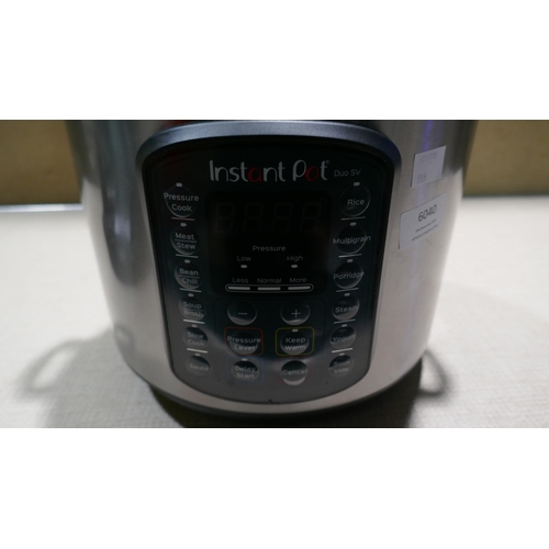 6040 - Instant Pot Duo 9 In 1 Pressure Cooker, No box (345-515) *This lot is subject to Vat