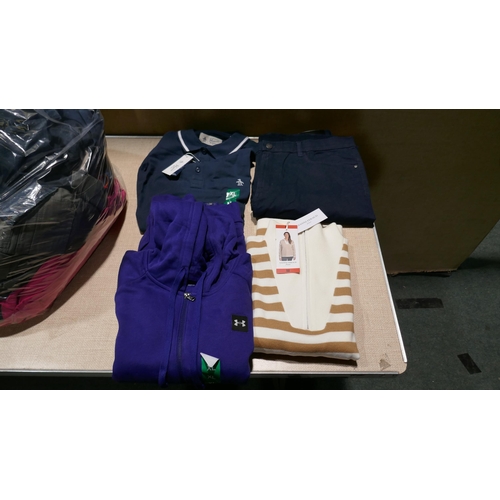 6048 - Two bags of clothing, brands to include: Penguin, Wearfirst, Gianni Feraud, etc. (345-691) *This lot... 