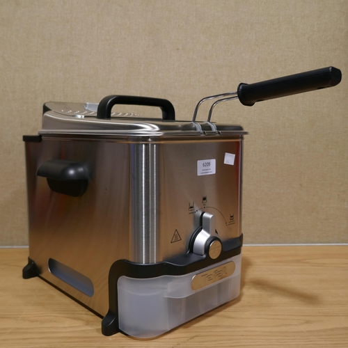 6209 - Tefal Oleoclean Fryer (345-674) *This lot is subject to Vat