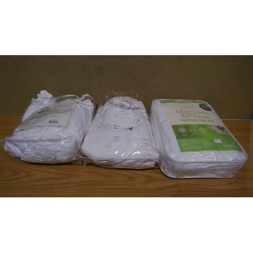 6232 - Single Mattress and Pillow Protector Set and Two 800Tc Egyptian Double Bed Sets - all incomplete (34... 