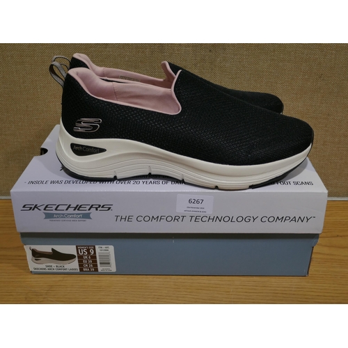 6267 - A pair of Women's Arch comfort Black trainers with box, Size UK6 (345-719) *This lot is subject to V... 