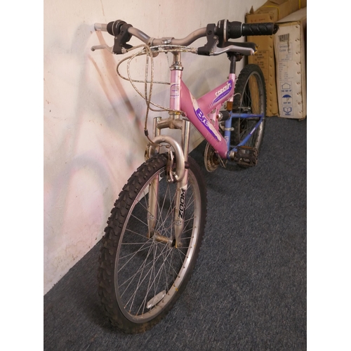 8001 - A Concept Breeze full suspension ladies mountain bike