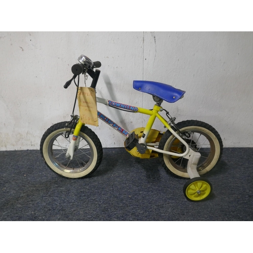 8027 - A Universal Cycles Panther small childs BMX bike with stabilisers and a Townsend Skipper small child... 