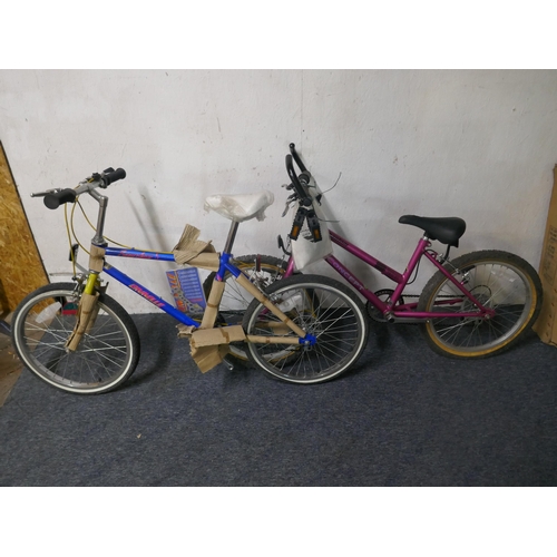 8032 - An Emmelle Scorcher 5 childrens bike and Integra Concept Phantom mountain tracks childrens mountain ... 