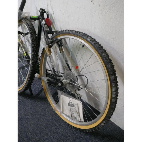 8039 - A Montana Explora mountain bike