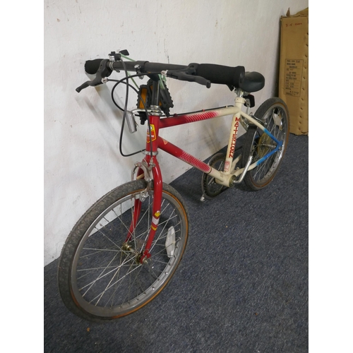 8049 - An Emmelle Nevada 15-speed childrens mountain bike and a Universal Cycles Matterhorn childrens mount... 