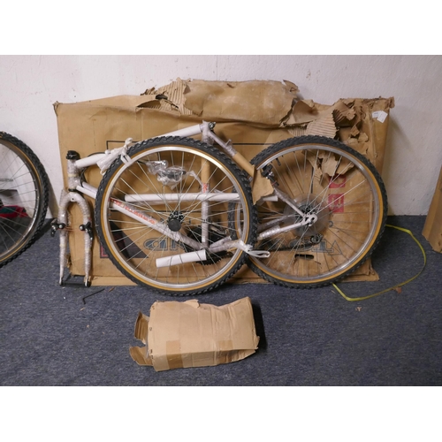 8068 - A boxed Townsend Smokey Bear all terrain bike