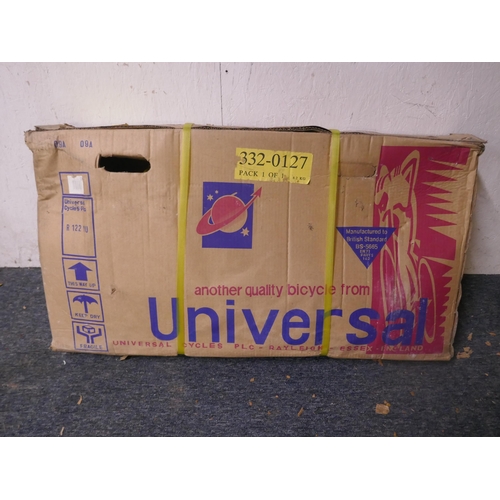 8074 - A boxed Universal Cycles red and yellow 12