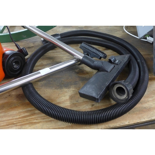 5262 - A Henry HVR200 vacuum cleaner with hose and pipe