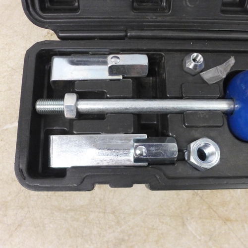 5029 - A Neilsen CT3526 9 piece dent puller slide hammer set in case