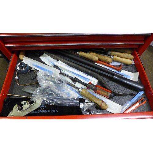 5038 - A Mac Tools 20 drawer 2 piece tool chest with a large amount of hand tools including Mac Tools, Snap... 