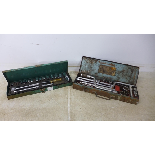 5046 - 2 cased socket sets