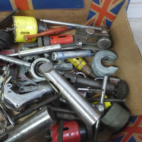 5050 - A quantity of engineering tools