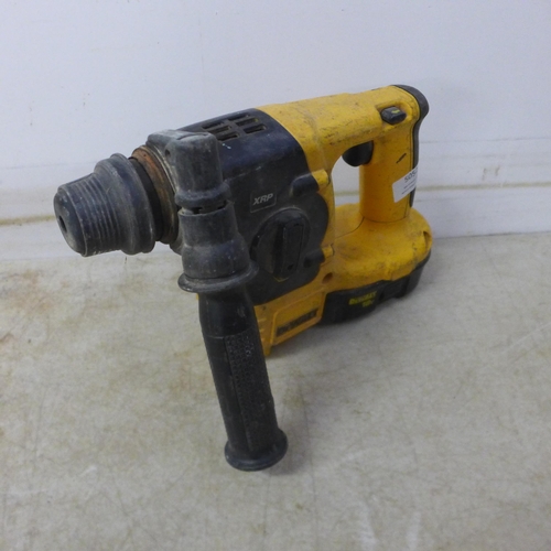 5052 - 3 DeWalt power tools including DeWalt DE9098 SDS drill, a DeWalt DCG412 grinder and a DeWalt DC725 c... 