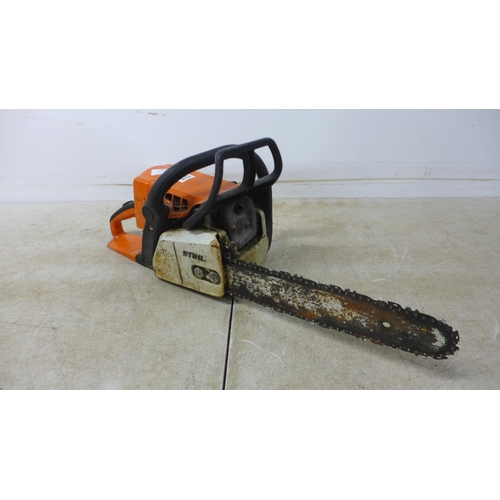 5061 - A Stihl MS250 petrol chainsaw