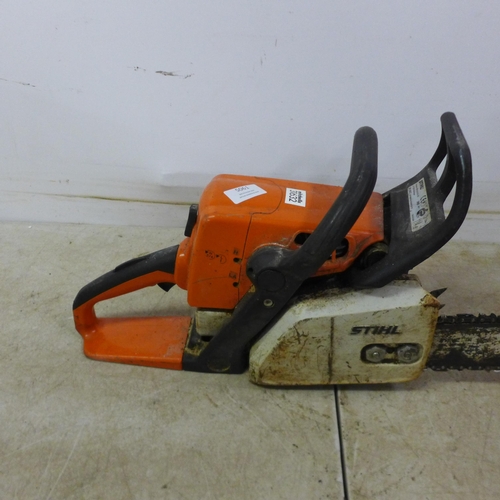 5061 - A Stihl MS250 petrol chainsaw