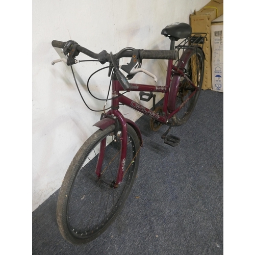 8112 - A Challenge Cycles Meander ladies bike with mud guards and pannier rack