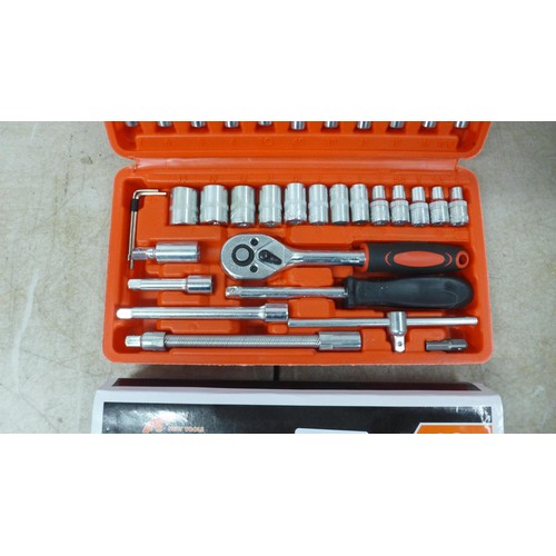 5027 - A 46 piece socket set, unused