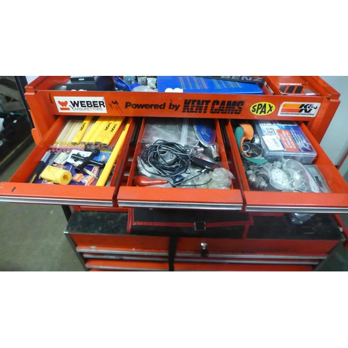 5039 - A Snap-On toolbox with a large quantity of tools including a Clarke 225pc circlip retaining spring s... 