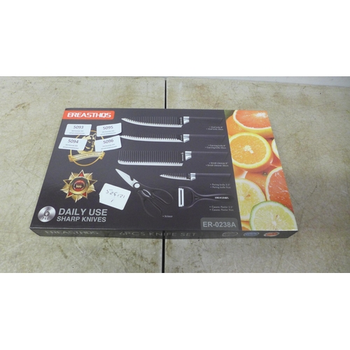 5093 - A set of kitchen knives, 6 piece set