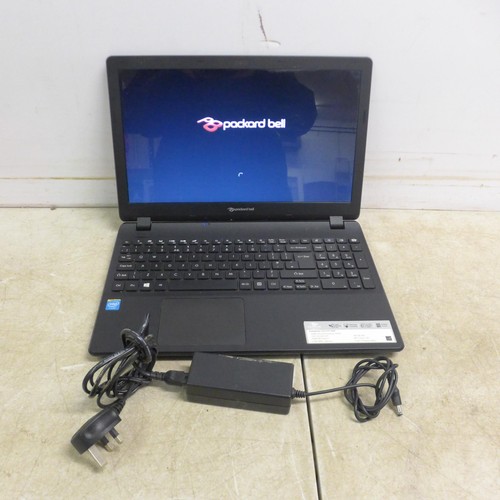 5098 - A Packard Bell MS2397 laptop with charger