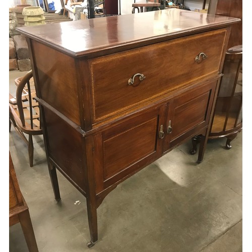 185 - An Edward VII inlaid mahogany sideboard