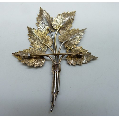 9029D - A rare Charles Horner silver leaf brooch